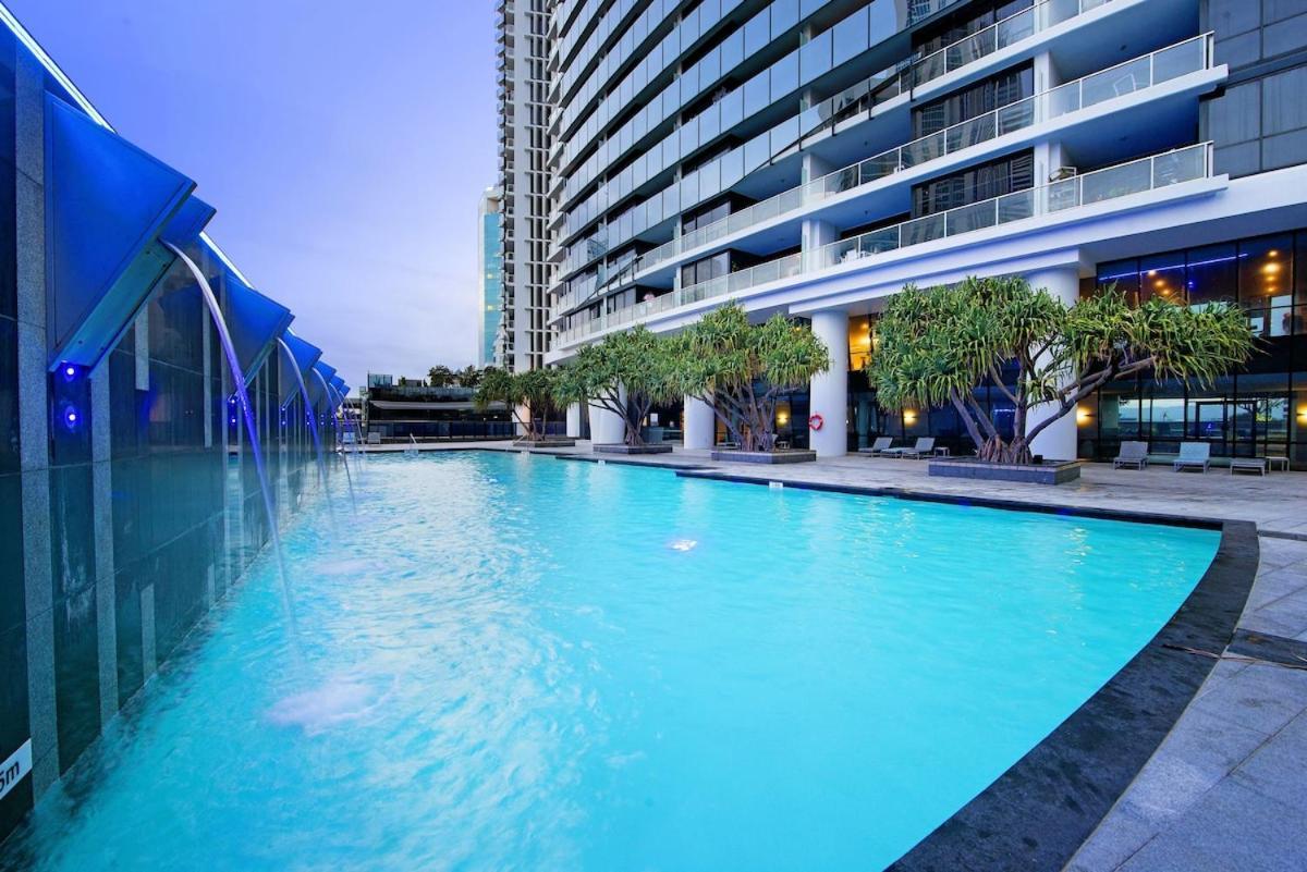 Apartment Circle On Cavill - Paradise Stayz Gold Coast