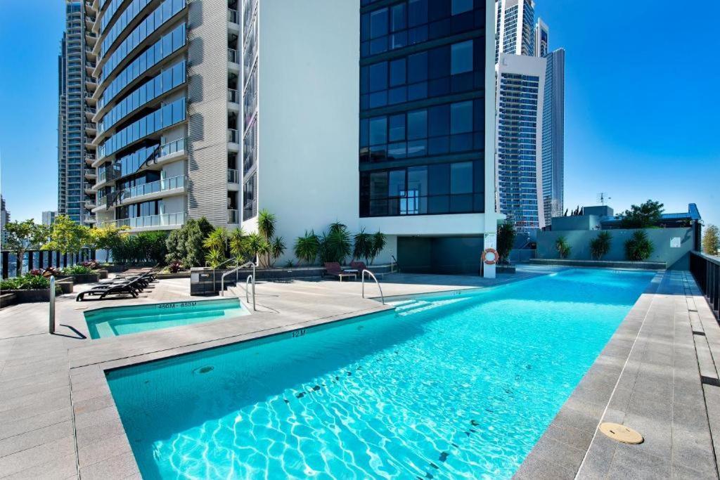 Apartment Circle On Cavill - Paradise Stayz