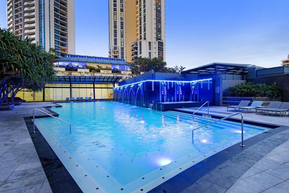 Circle On Cavill - Paradise Stayz Apartment *