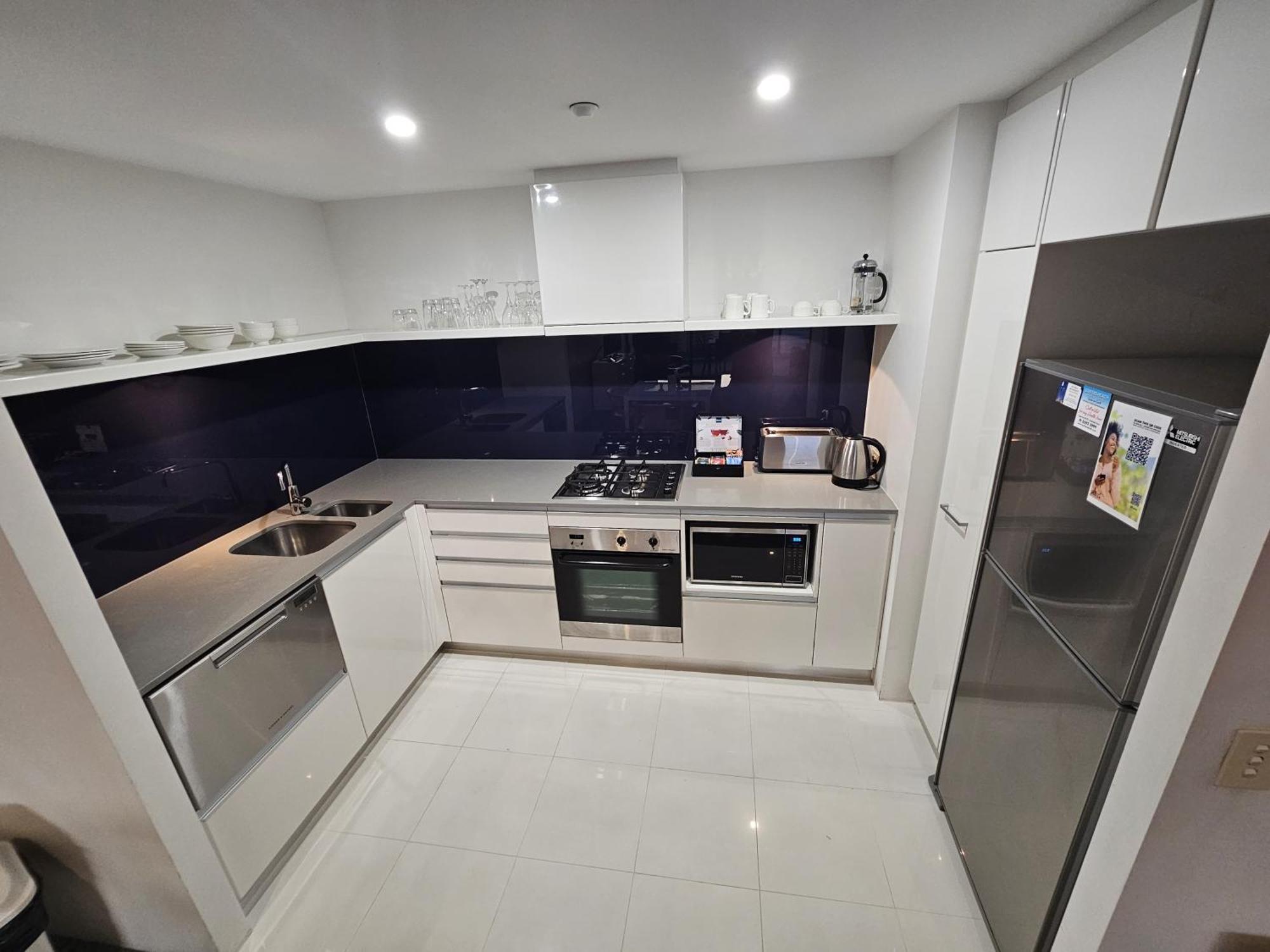 Circle On Cavill - Paradise Stayz Gold Coast